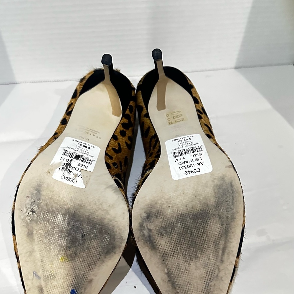 Saks Fifth Avenue animal print pumps! - Picture 9 of 9